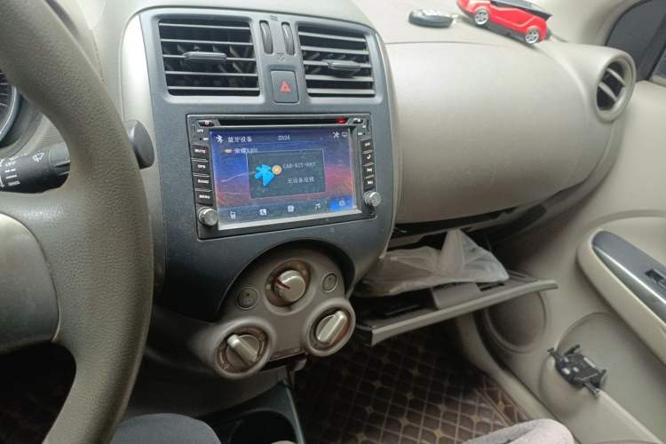 Used Nissan Sunny 2011 1.5XL CVT Luxury Edition Audio And AC Panel