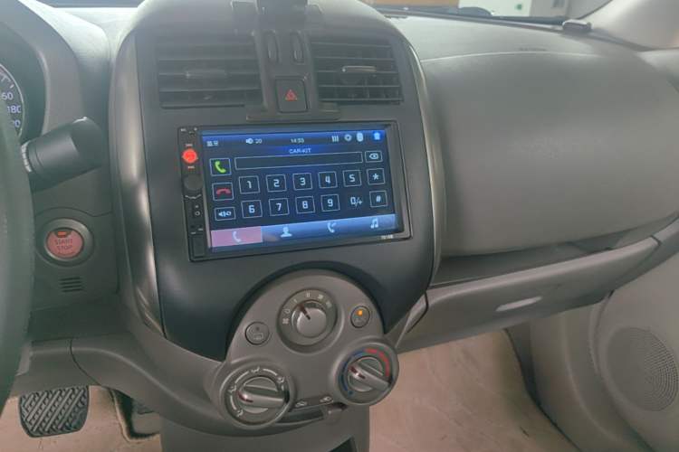 Used Nissan Sunny 2011 1.5XL CVT Luxury Edition Audio And AC Panel
