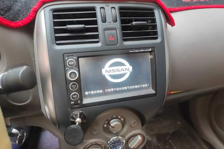 Used Nissan Sunny 2011 1.5XE Manual Comfort Edition Audio And AC Panel