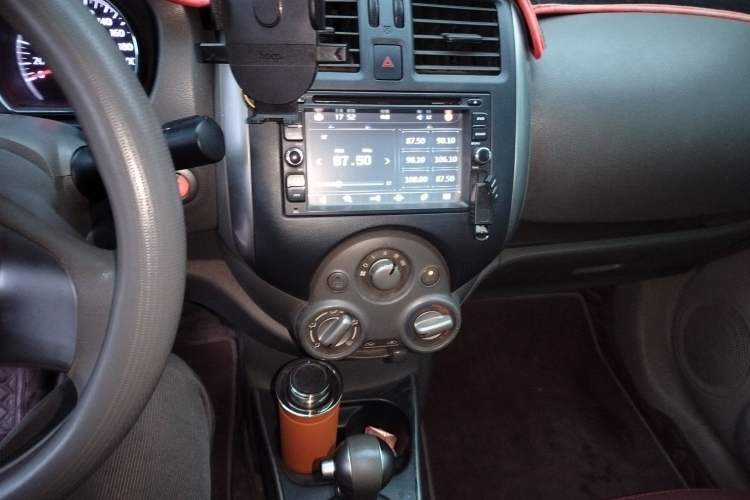 Used Nissan Sunny 2011 1.5XL CVT Luxury Edition Audio And AC Panel