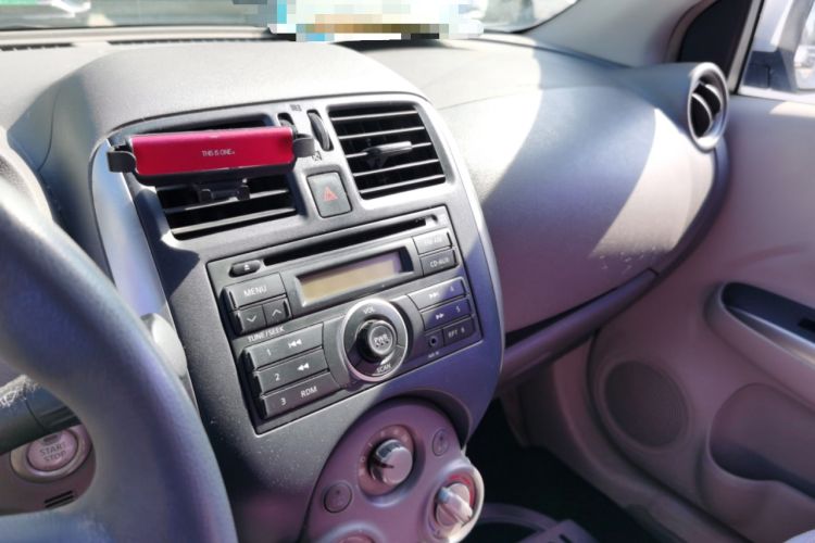 Used Nissan Sunny 2011 1.5XL CVT Luxury Edition Audio And AC Panel
