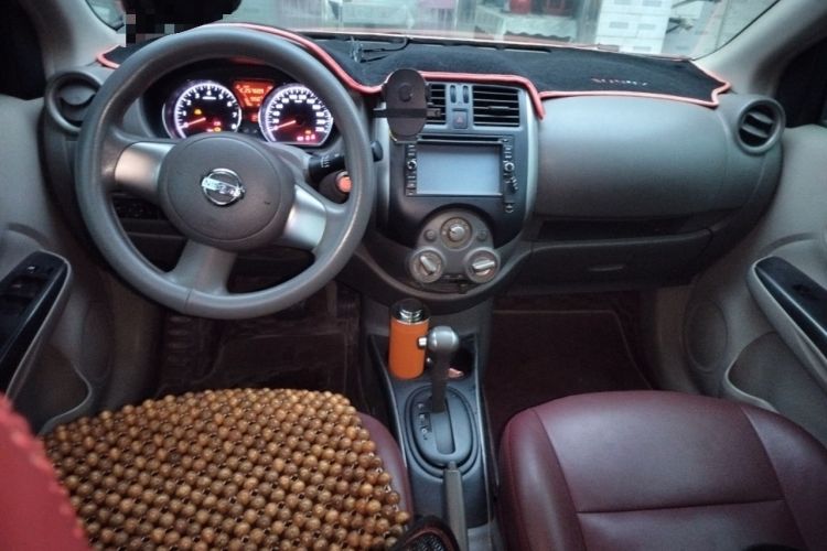 Used Nissan Sunny 2011 1.5XL CVT Luxury Edition Center Console