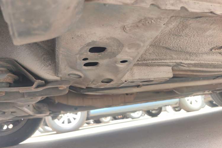 Used Nissan Sunny 2011 1.5XE Manual Comfort Edition Chassis Front Left