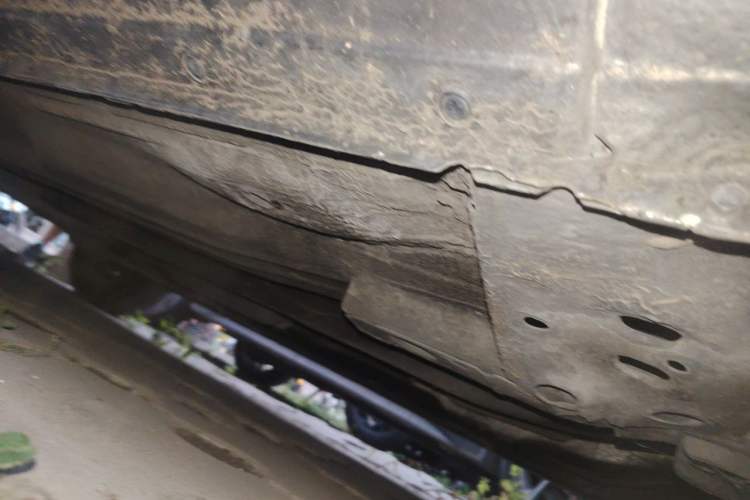 Used Nissan Sunny 2011 1.5XE Manual Comfort Edition Chassis Front Right