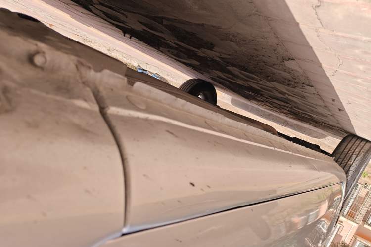 Used Nissan Sunny 2011 1.5XV Manual Luxury Edition Chassis Front Right