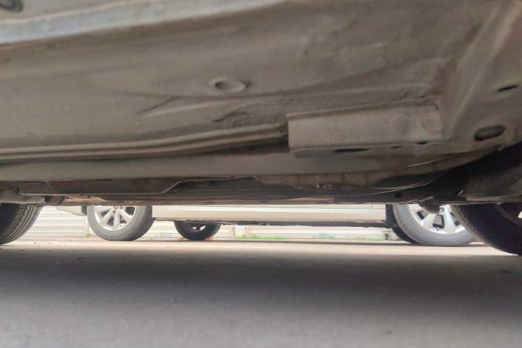 Used Nissan Sunny 2011 1.5XE Manual Comfort Edition Chassis Front Right