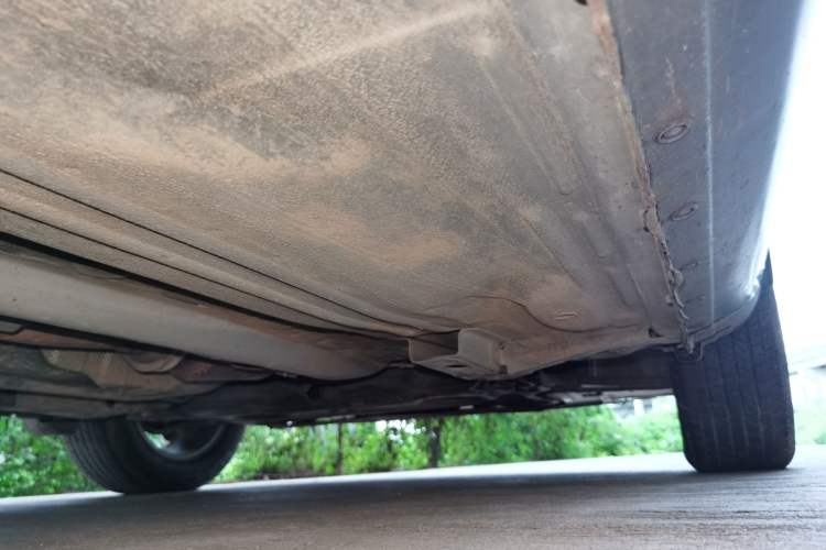 Used Nissan Sunny 2011 1.5XE Manual Comfort Edition Chassis Front Right
