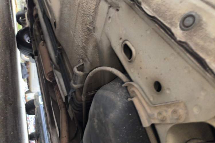 Used Nissan Sunny 2011 1.5XE Manual Comfort Edition Chassis Rear Left