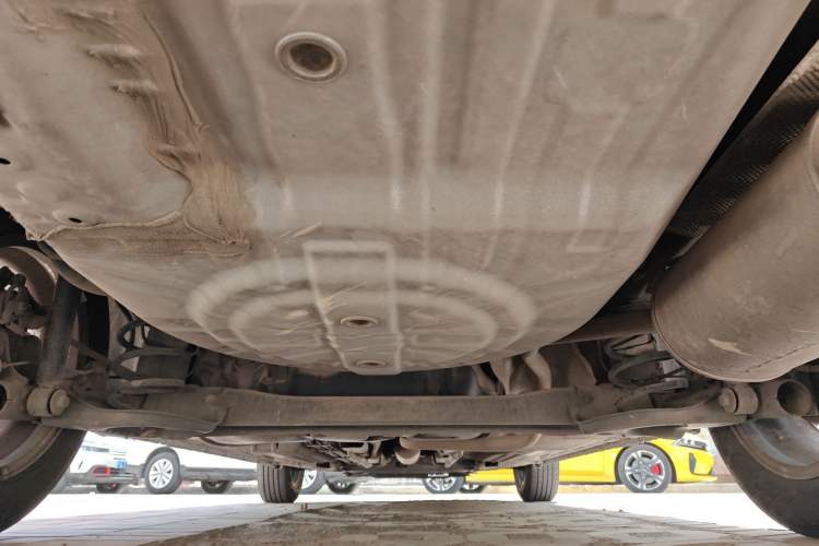 Used Nissan Sunny 2011 1.5XV Manual Luxury Edition Chassis Rear