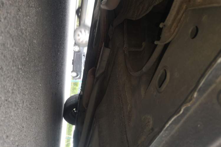 Used Nissan Sunny 2011 1.5XE Manual Comfort Edition Chassis Rear Right