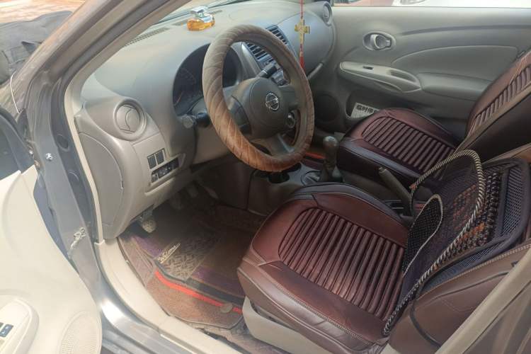 Used Nissan Sunny 2011 1.5XE Manual Comfort Edition Driver Seat