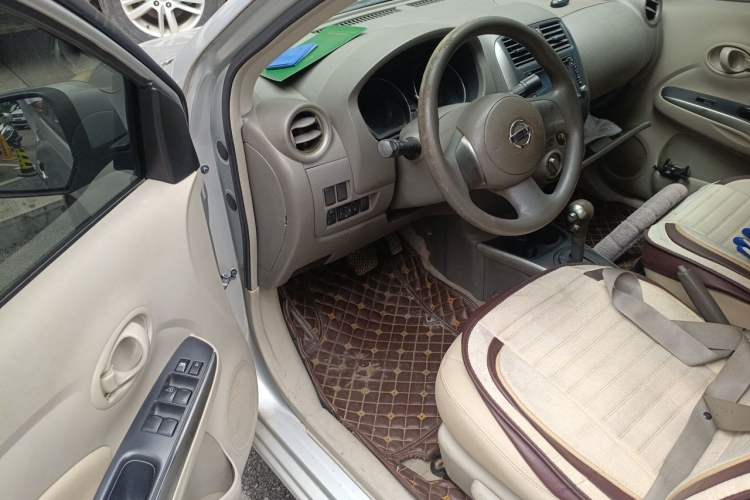 Used Nissan Sunny 2011 1.5XL CVT Luxury Edition Driver Seat