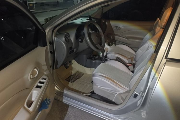 Used Nissan Sunny 2011 1.5XE CVT Comfort Edition Driver Seat