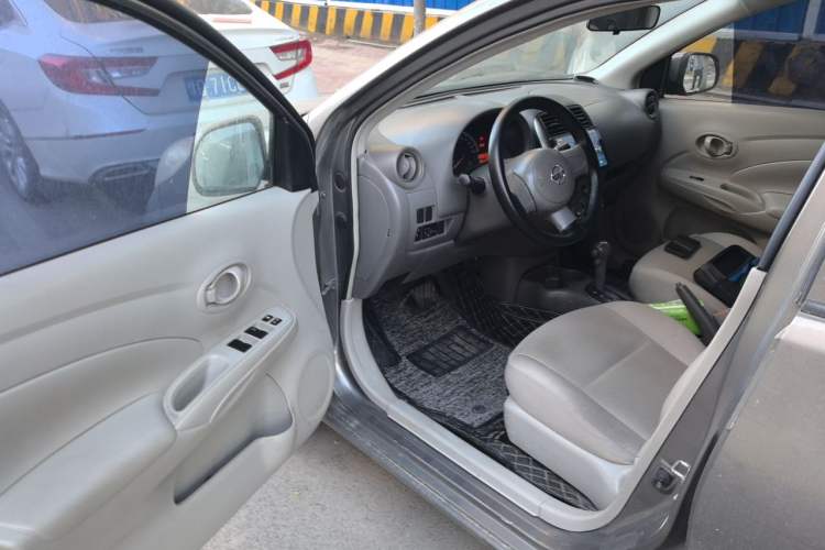Used Nissan Sunny 2011 1.5XE CVT Comfort Edition Driver Seat