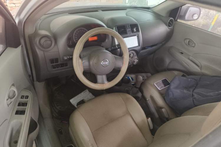Used Nissan Sunny 2011 1.5XE Manual Comfort Edition Driver Seat