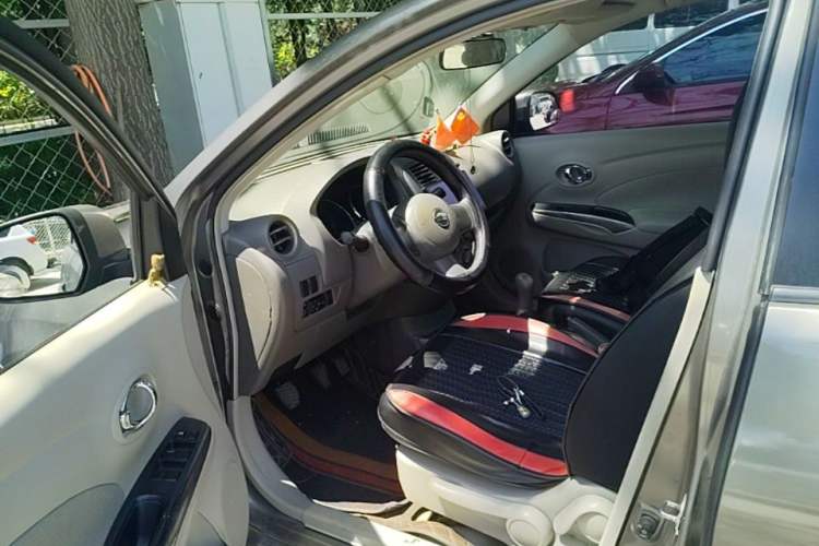 Used Nissan Sunny 2011 1.5XL Manual Deluxe Edition Driver Seat