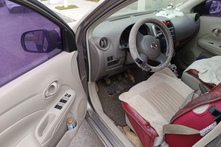 Used Nissan Sunny 2011 1.5XE Manual Comfort Edition Driver Seat