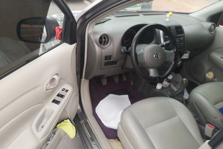 Used Nissan Sunny 2011 1.5XE Manual Comfort Edition Driver Seat