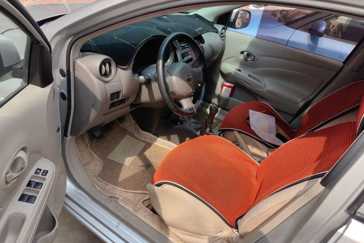 Used Nissan Sunny 2011 1.5XE Manual Comfort Edition Driver Seat