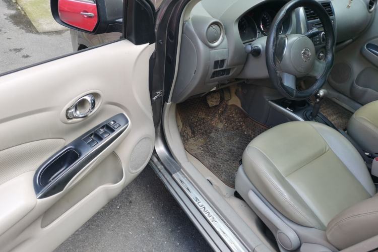 Used Nissan Sunny 2011 1.5XL CVT Luxury Edition Driver Seat