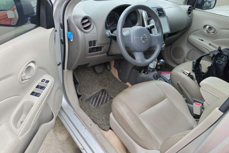 Used Nissan Sunny 2011 1.5XE CVT Comfort Edition Driver Seat