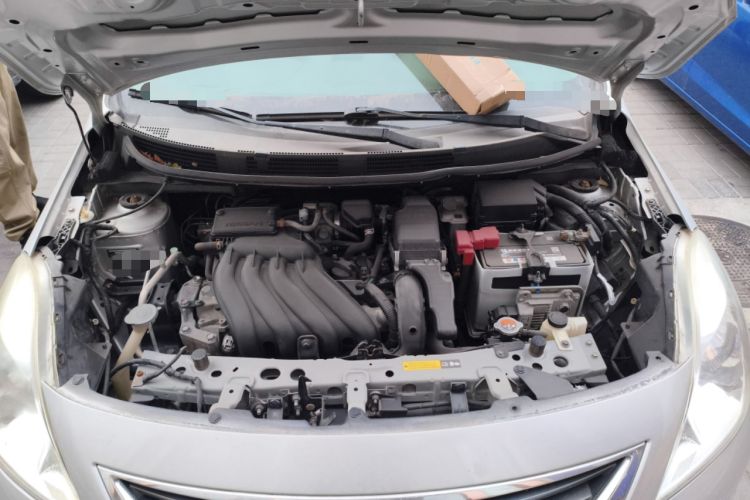 Used Nissan Sunny 2011 1.5XE CVT Comfort Edition Engine Bay