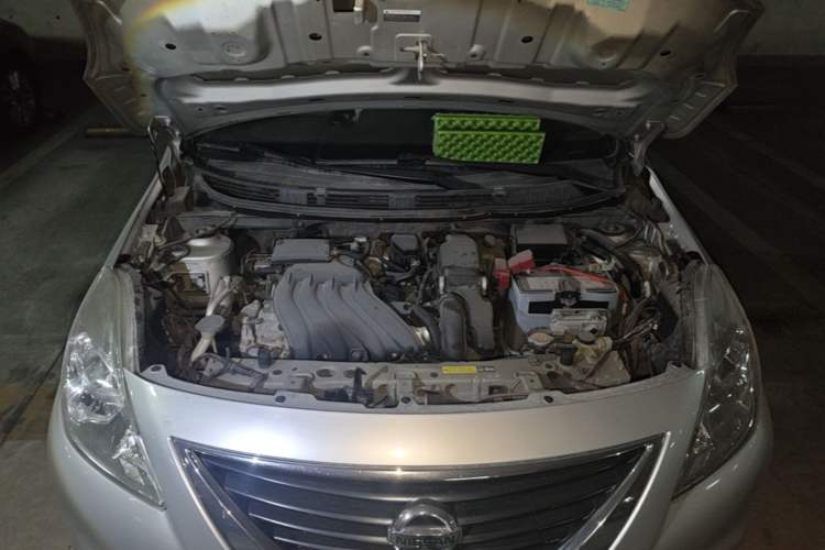 Used Nissan Sunny 2011 1.5XE CVT Comfort Edition Engine Bay