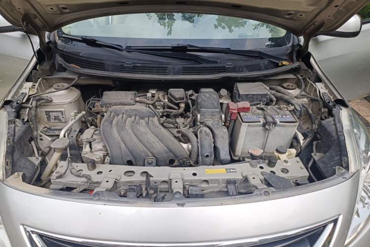 Used Nissan Sunny 2011 1.5XE Manual Comfort Edition Engine Bay