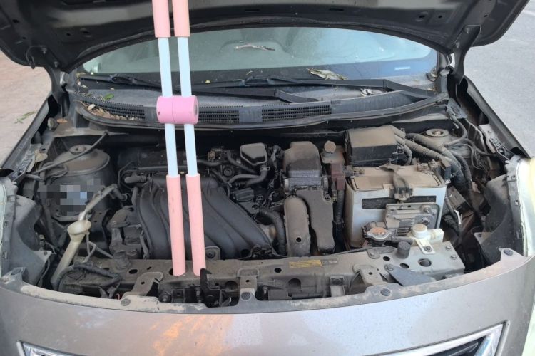 Used Nissan Sunny 2011 1.5XE CVT Comfort Edition Engine Bay
