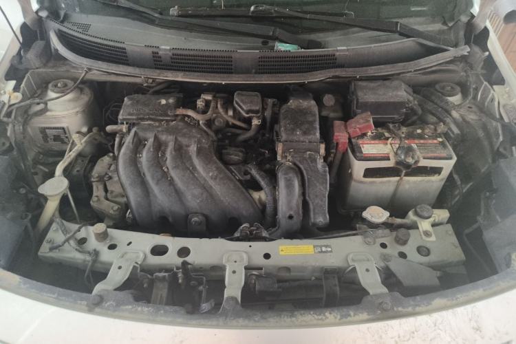 Used Nissan Sunny 2011 1.5XE Manual Comfort Edition Engine Bay