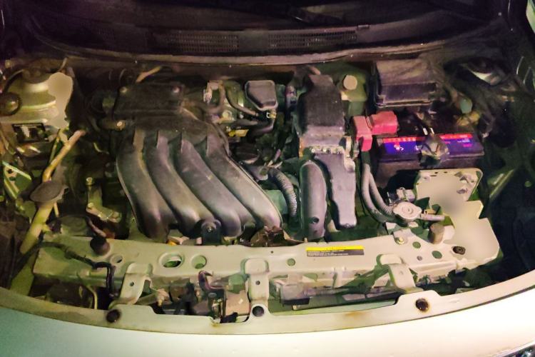 Used Nissan Sunny 2011 1.5XE CVT Comfort Edition Engine Bay
