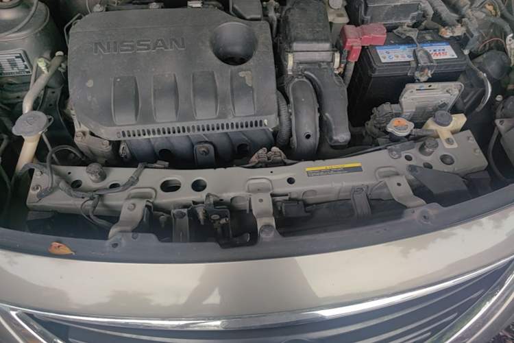 Used Nissan Sunny 2011 1.5XL CVT Luxury Edition Engine Bay