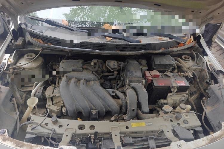 Used Nissan Sunny 2011 1.5XE CVT Comfort Edition Engine Bay