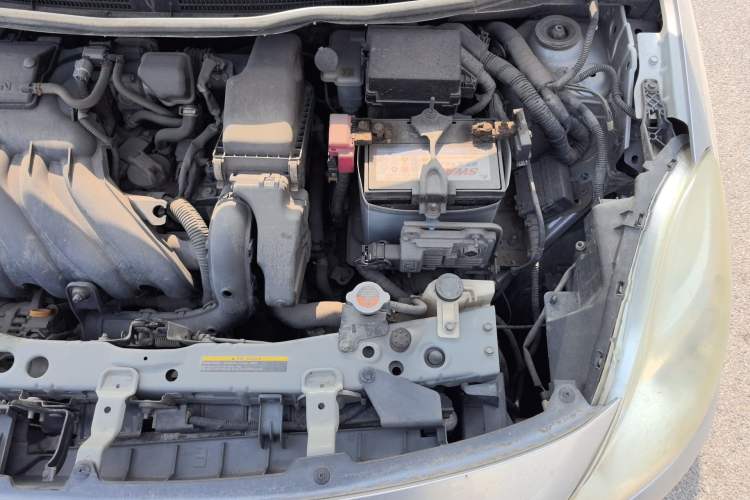 Used Nissan Sunny 2011 1.5XE CVT Comfort Edition Engine Bay Left