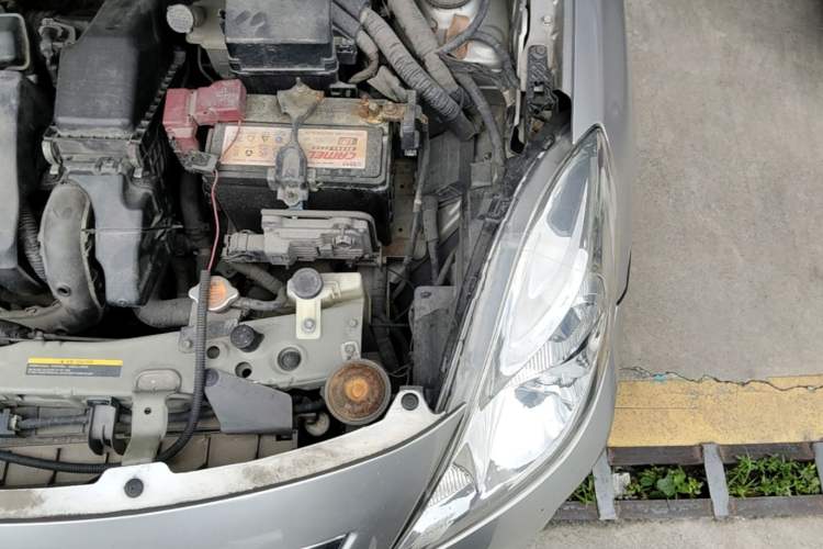 Used Nissan Sunny 2011 1.5XL CVT Luxury Edition Engine Bay Left