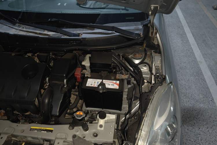 Used Nissan Sunny 2011 1.5XL Manual Deluxe Edition Engine Bay Left