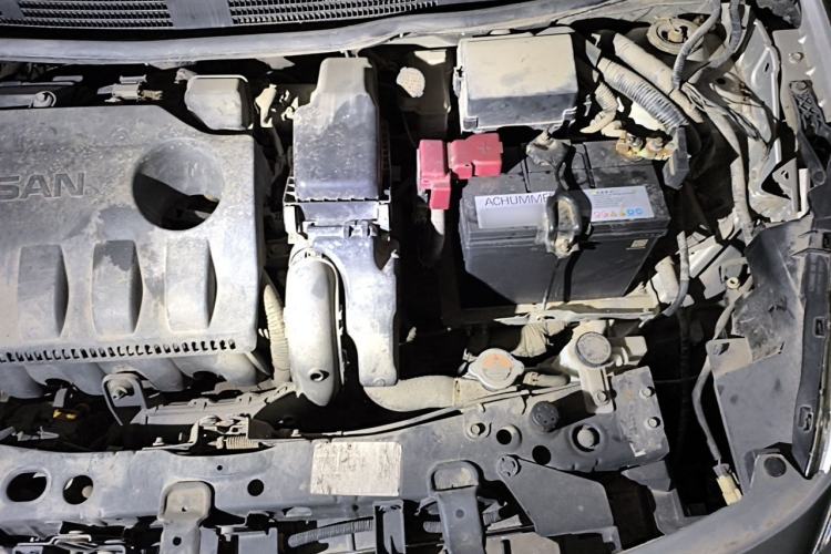 Used Nissan Sunny 2011 1.5XV Manual Luxury Edition Engine Bay Left