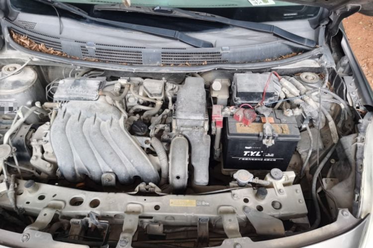 Used Nissan Sunny 2011 1.5XE Manual Comfort Edition Engine Bay Left