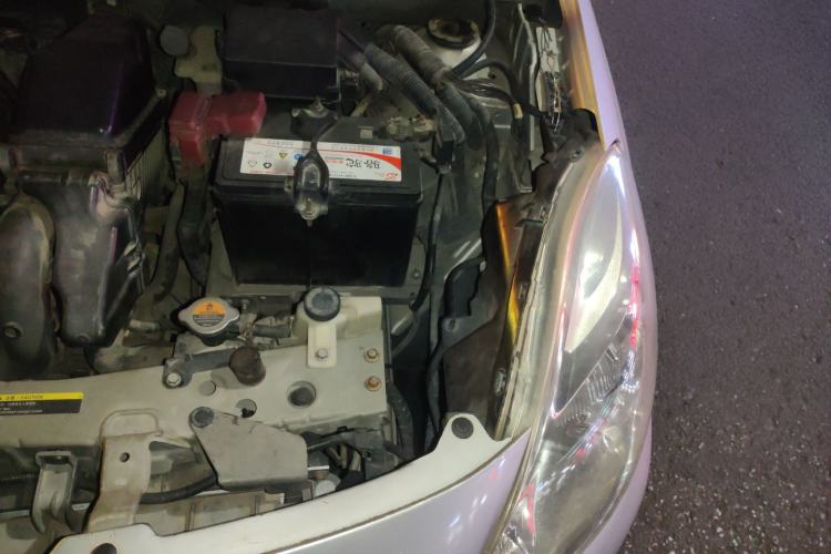 Used Nissan Sunny 2011 1.5XL Manual Deluxe Edition Engine Bay Left