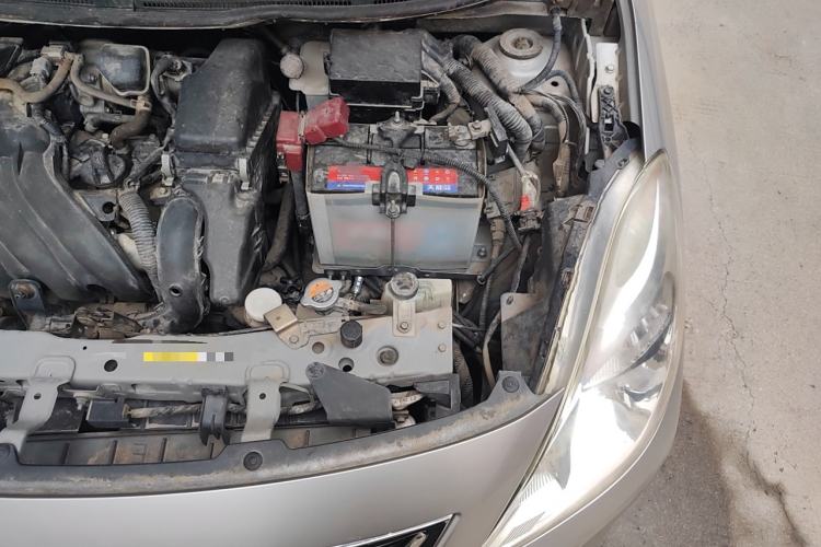 Used Nissan Sunny 2011 1.5XE Manual Comfort Edition Engine Bay Left