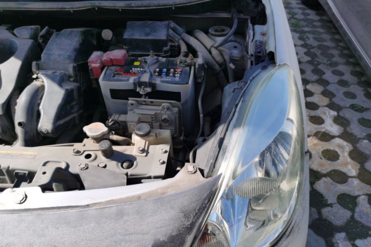 Used Nissan Sunny 2011 1.5XL CVT Luxury Edition Engine Bay Left