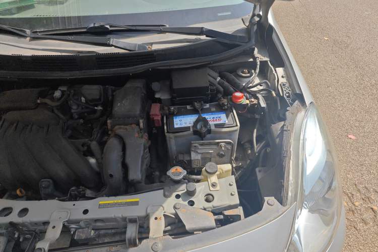 Used Nissan Sunny 2011 1.5XE CVT Comfort Edition Engine Bay Left