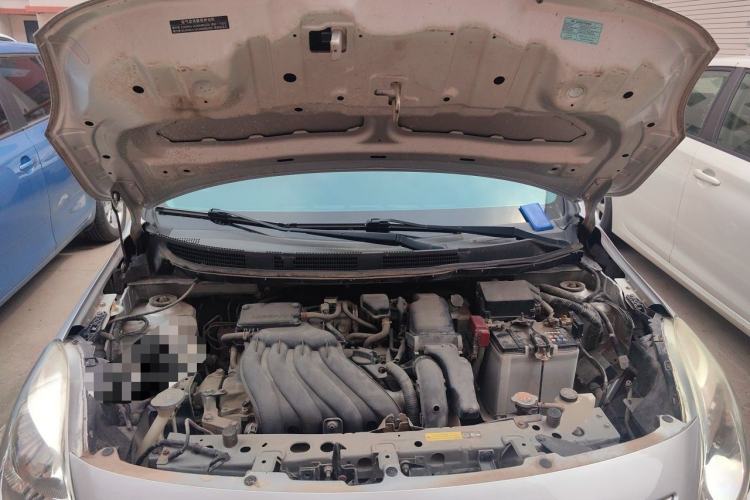 Used Nissan Sunny 2011 1.5XE Manual Comfort Edition Engine Bay