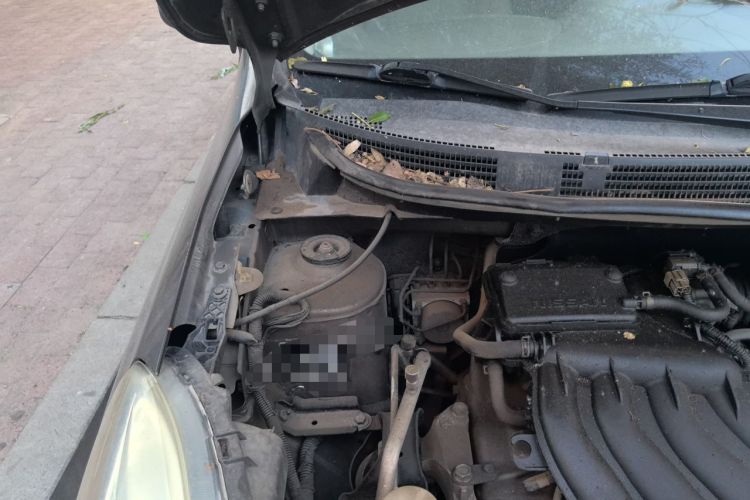Used Nissan Sunny 2011 1.5XE CVT Comfort Edition Engine Bay Right