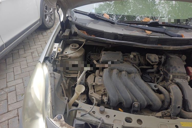 Used Nissan Sunny 2011 1.5XE CVT Comfort Edition Engine Bay Right