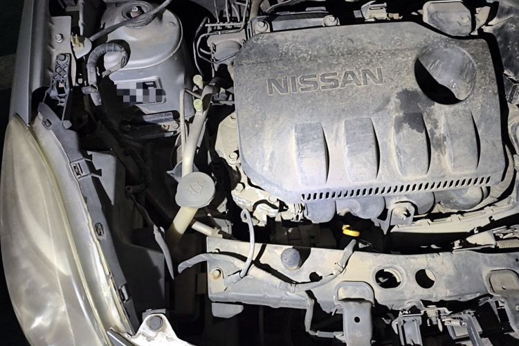 Used Nissan Sunny 2011 1.5XV Manual Luxury Edition Engine Bay Right