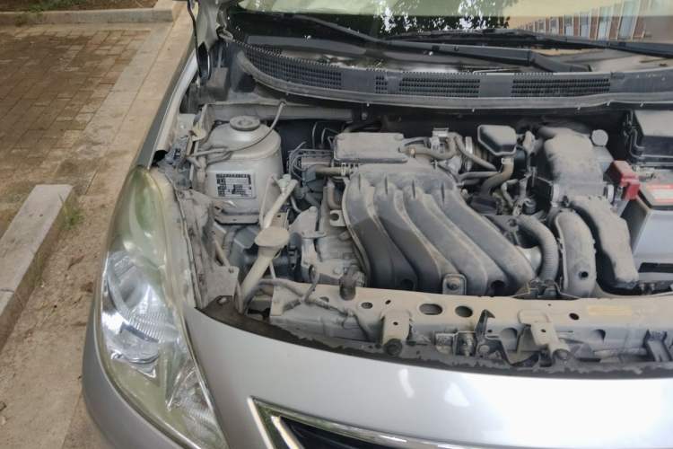 Used Nissan Sunny 2011 1.5XE Manual Comfort Edition Engine Bay Right