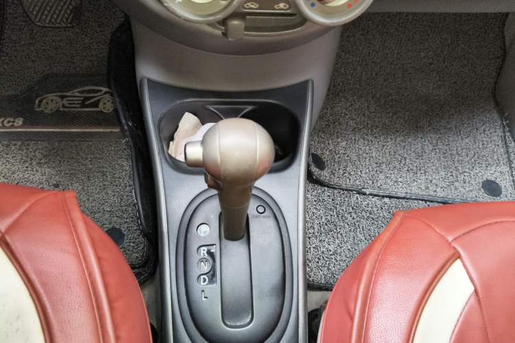 Used Nissan Sunny 2011 1.5XL CVT Luxury Edition Gear Lever