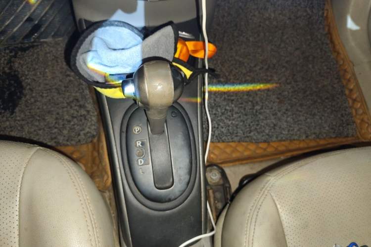 Used Nissan Sunny 2011 1.5XL CVT Luxury Edition Gear Lever