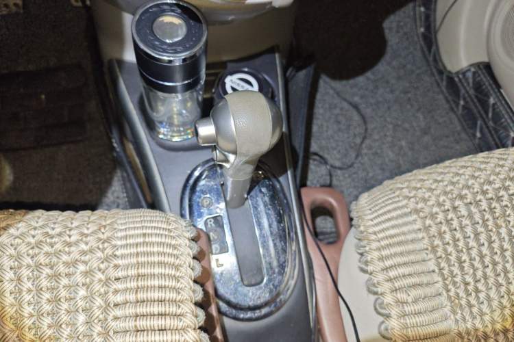 Used Nissan Sunny 2011 1.5XL CVT Luxury Edition Gear Lever